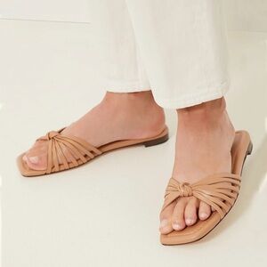 Loeffler randall nude flat flip flop sandal size 7